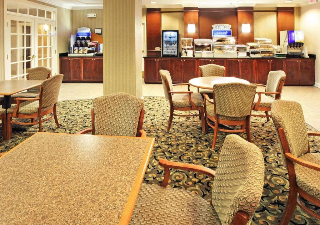 Holiday Inn Express Camden Hotel By Ihg Kültér fotó